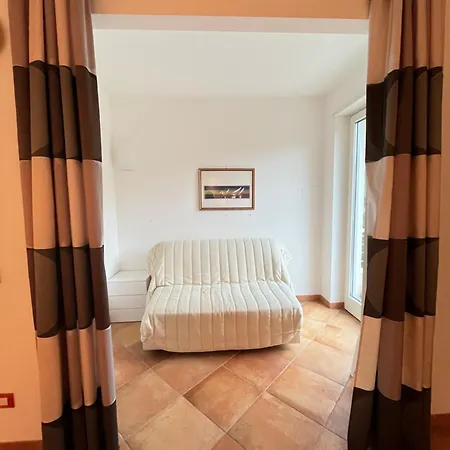 Glicine Residenza Prealba Con Posto Auto * Levanto