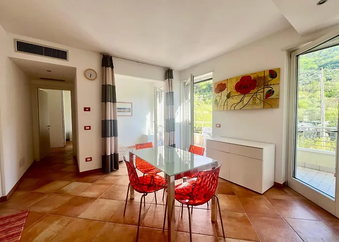 Glicine Residenza Prealba Con Posto Auto Daire